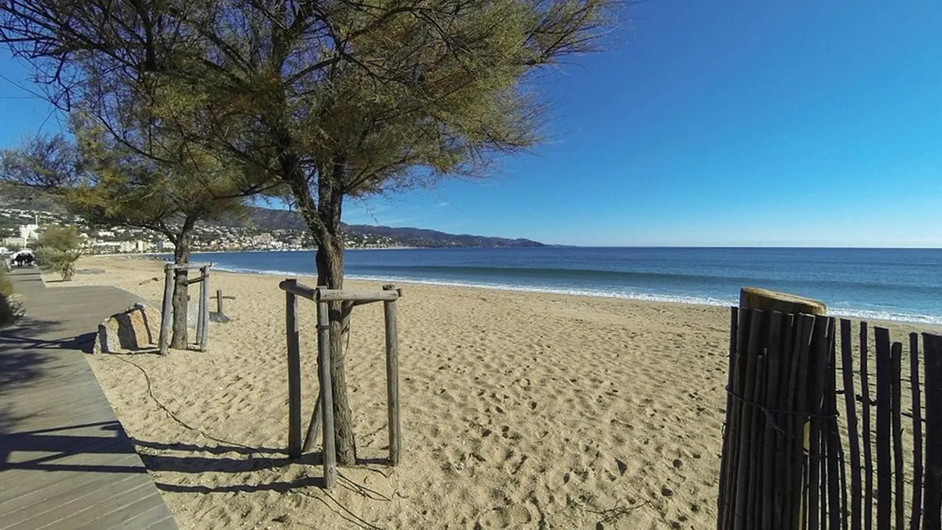 Apartment Studio Cabine Au Lavandou, Jardin Prive, Plage Accessible - Fr-1-803-83 Le Lavandou France